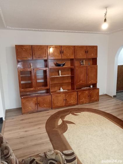 Apartament cu 2 camere semidecomandat în Micro 11