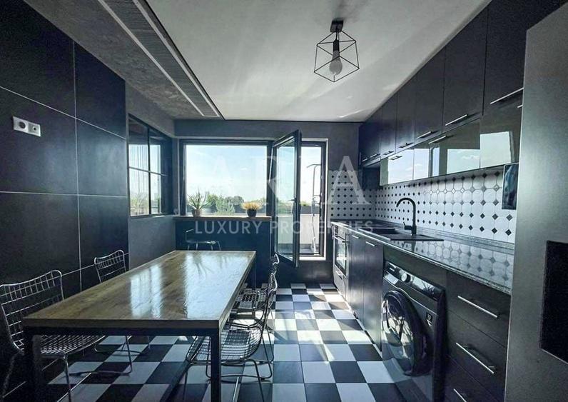 Penthouse cu 3 camere decomandat în Herăstrău