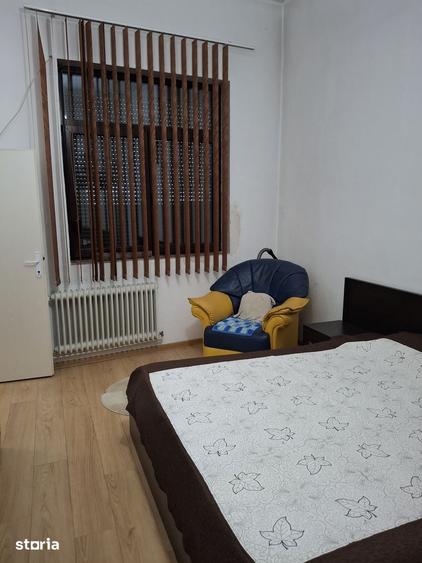 Casă cu 3 camere cu Teren 700 Mp în Central