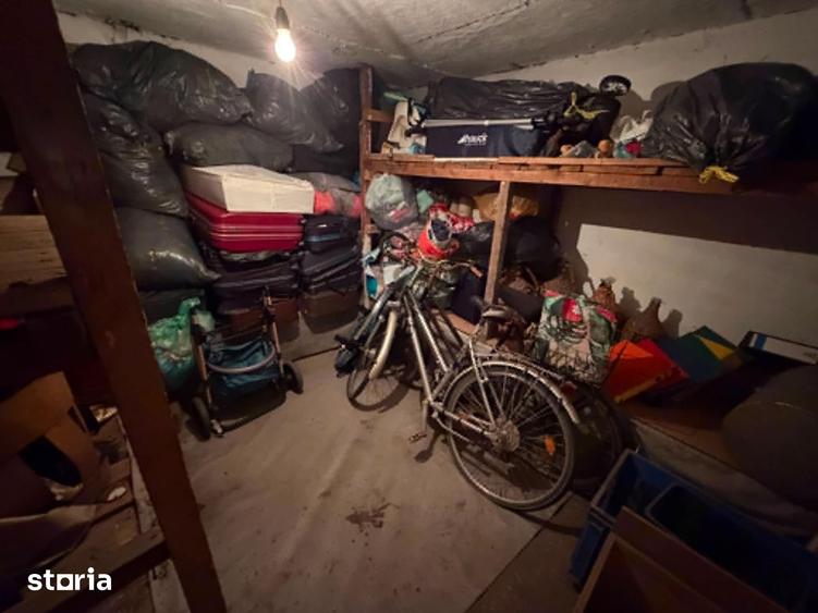 Apartament cu 4 camere decomandat în Central