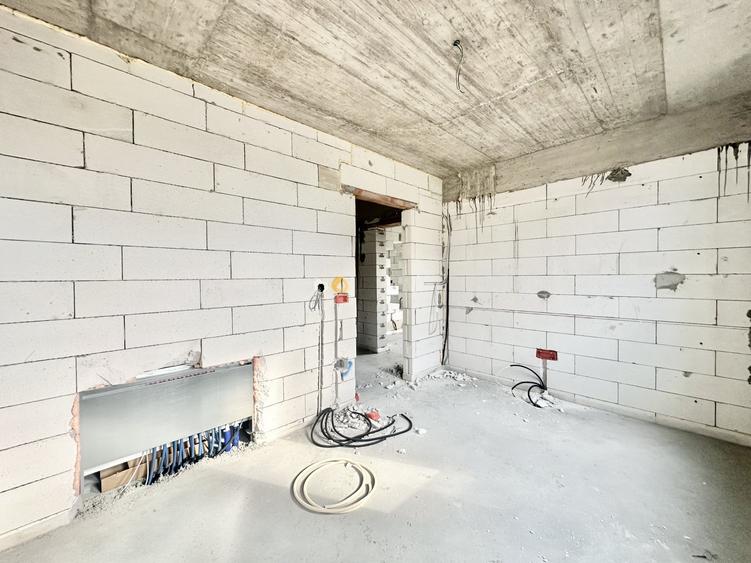 Duplex cu 5 camere cu Canalizare în Moșnița Nouă