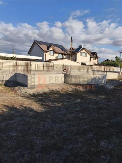 Teren Construcții intravilan de 1486 mp, în Spătaru