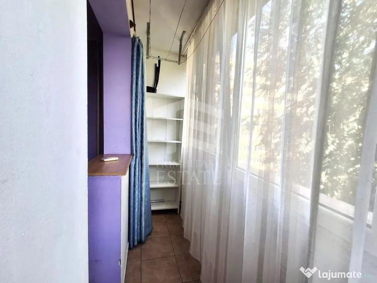Apartament cu 2 camere decomandat în Tei