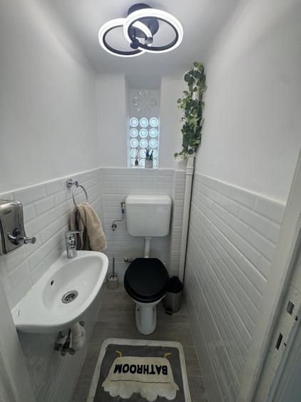 Apartament cu 3 camere semidecomandat în Rosetti