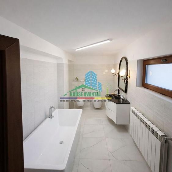 Casă cu 5 camere cu Teren 880 Mp în Ultracentral