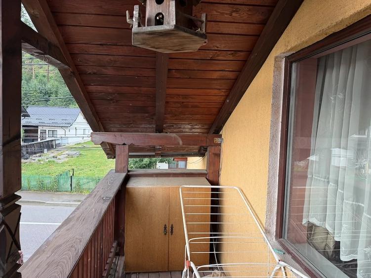 Casă cu 5 camere cu Teren 330 Mp în Central