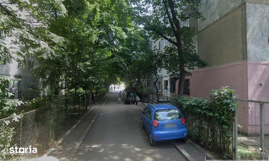Apartament cu 2 camere semidecomandat în Ferentari