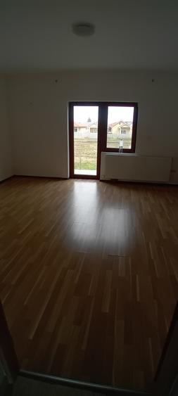 Duplex cu 4 camere cu Teren 400 Mp în Dumbrăvița