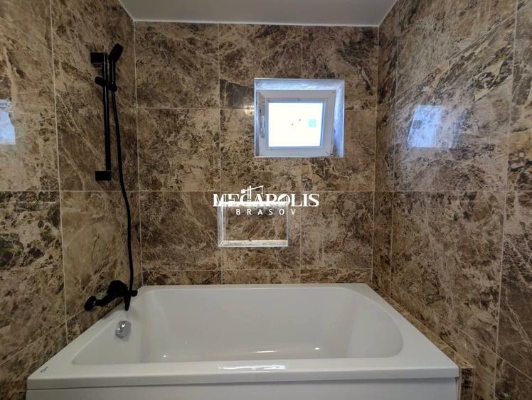 Casă individuală cu 3 camere cu Canalizare în Sânpetru