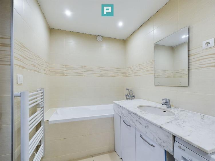 Casă individuală cu 4 camere cu Canalizare în Gării