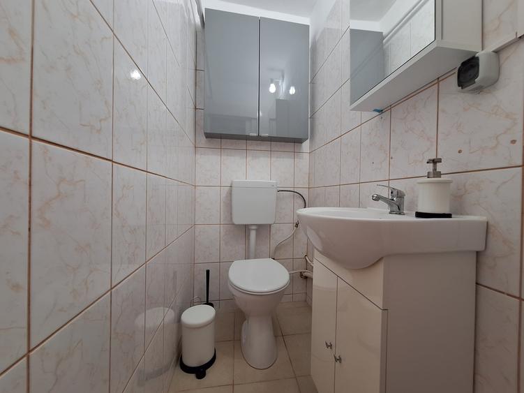 Apartament cu 3 camere semidecomandat, mobilat în Freidorf