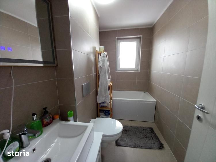Apartament cu 2 camere semidecomandat în Ștefăneștii de Jos