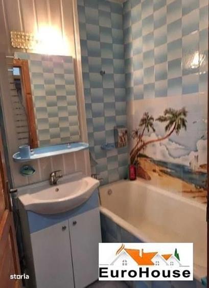 Apartament cu 3 camere semidecomandat în Cetate