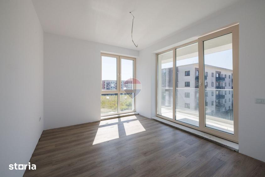 Apartament cu 3 camere în Tractorul