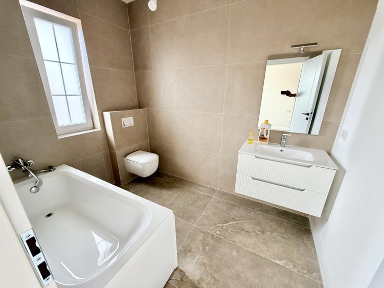 Duplex cu 4 camere cu Teren 300 Mp în Moșnița Nouă