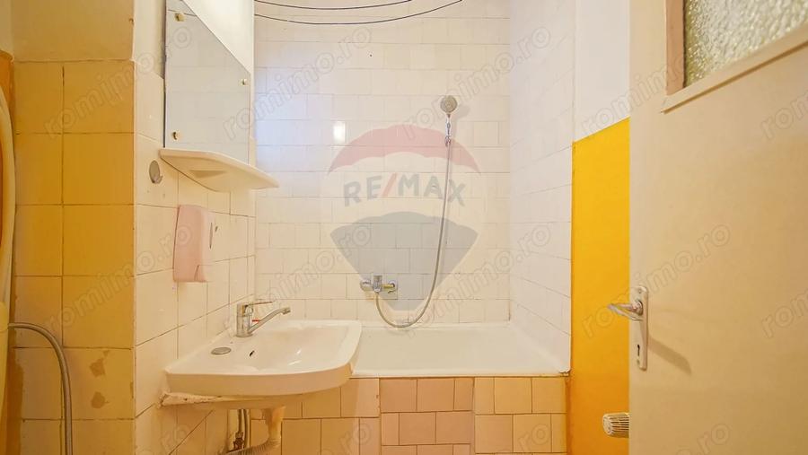 Apartament cu 2 camere semidecomandat în Florilor