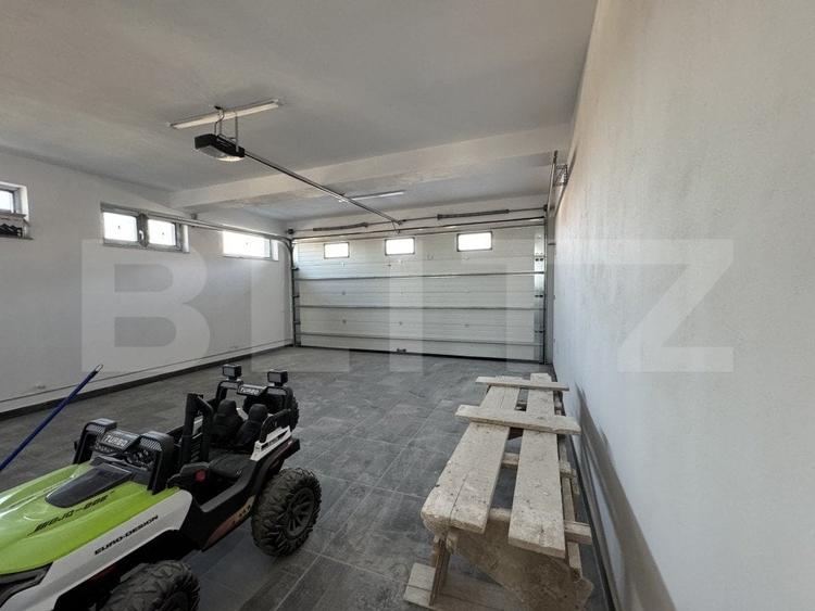 Casă individuală cu 4 camere cu Canalizare în Podari