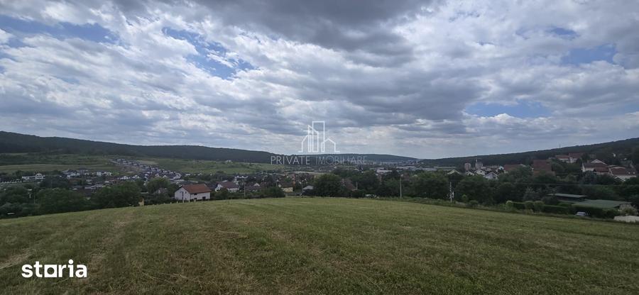 Teren de 500 mp, în Livezeni