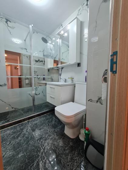 Apartament cu 2 camere semidecomandat, mobilat în Faleză