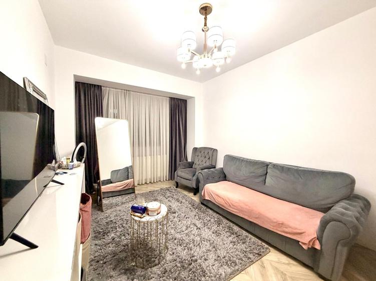 Apartament cu 2 camere decomandat în Barbu Văcărescu