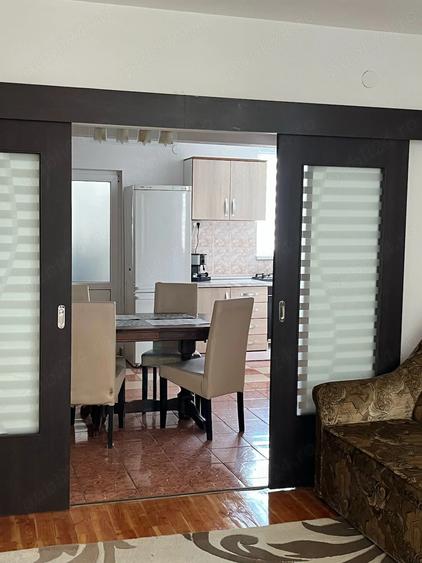 Dau in chirie apartament cu 2 camere, situat pe strada Sovata, zona lini?tita - 7