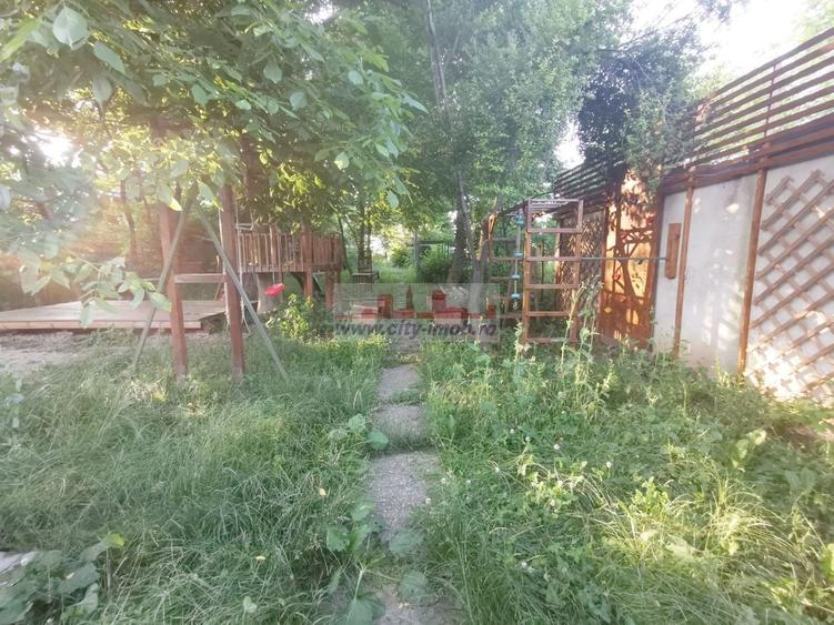 Casă individuală cu 3 camere cu Canalizare în Siliștea Snagovului