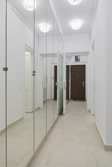 Apartament cu 2 camere semidecomandat, mobilat în 13 Septembrie