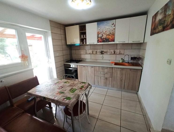 Casă cu 3 camere în Bujac