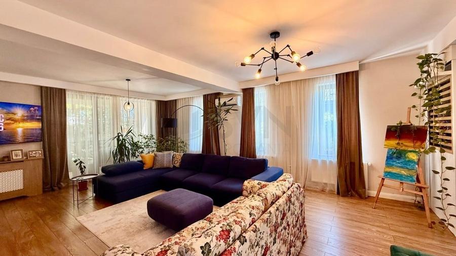 Casă individuală cu 5 camere cu Canalizare în Corbeanca