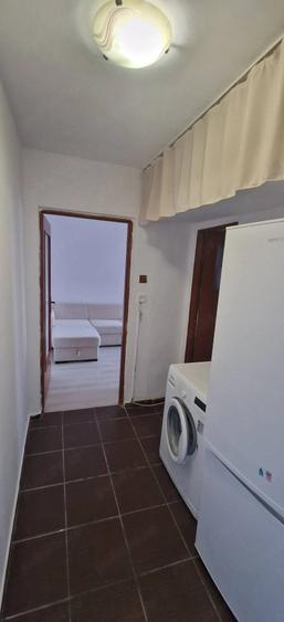 Apartament cu 2 camere semidecomandat în Ostroveni