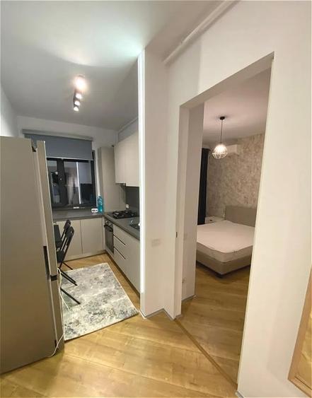 Apartament cu 2 camere semidecomandat, mobilat în Pipera