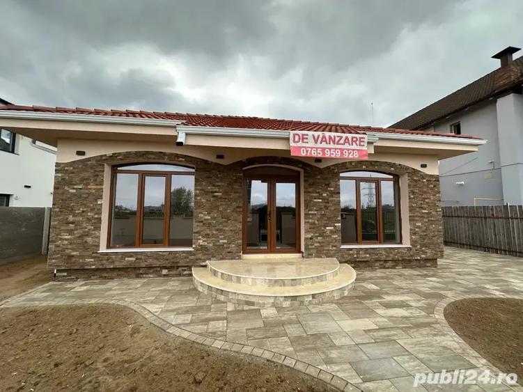 Casă cu 6 camere în Ghiroda