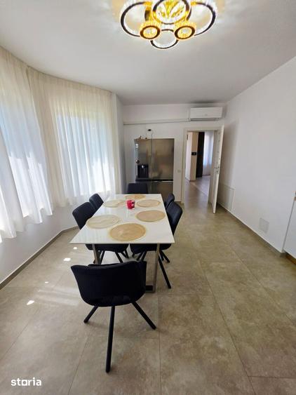 Casă cu 5 camere cu Teren 550 Mp în Păulești
