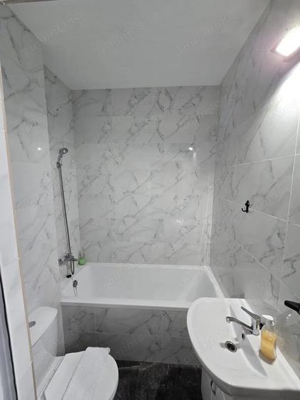 Garsonieră decomandată în Primăverii
