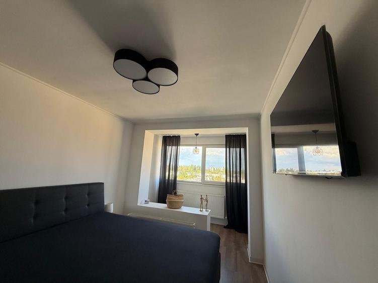 Apartament cu 3 camere semidecomandat în Viziru 1
