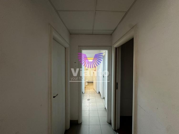Birou, de 385 mp, în Central