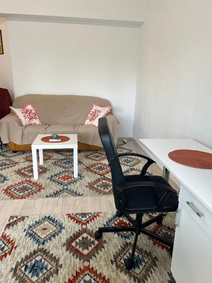 Apartament cu 2 camere decomandat în Drumul Taberei