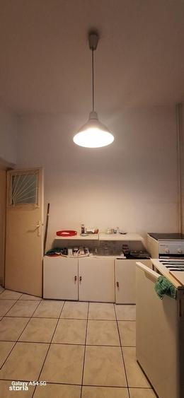 Apartament cu 3 camere în Rosetti