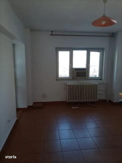 Apartament cu 4 camere decomandat în Unirii