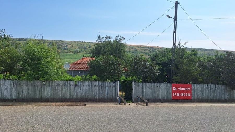 Spațiu comercial, în Hoceni