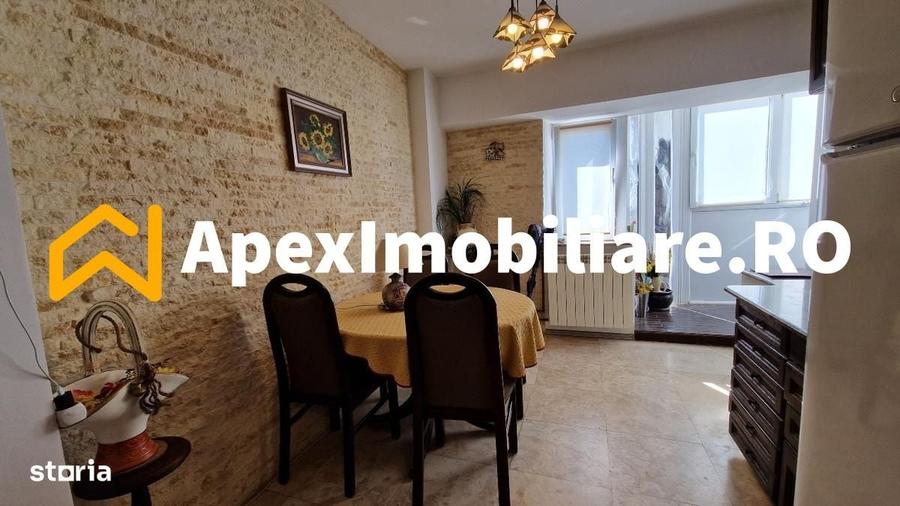 Apartament cu 3 camere decomandat în Decebal
