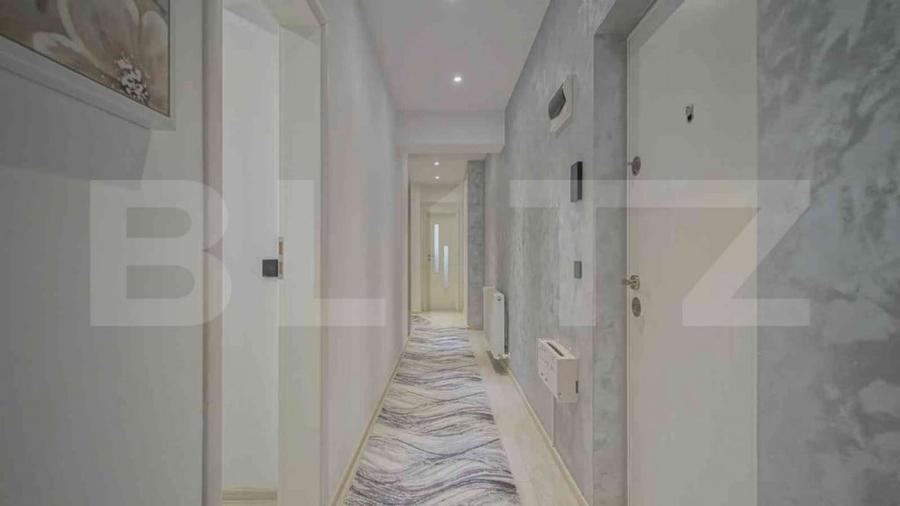 Apartament cu 4 camere decomandat în Tractorul