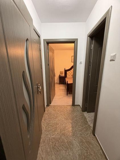 Apartament cu 2 camere decomandat în Exterior Vest