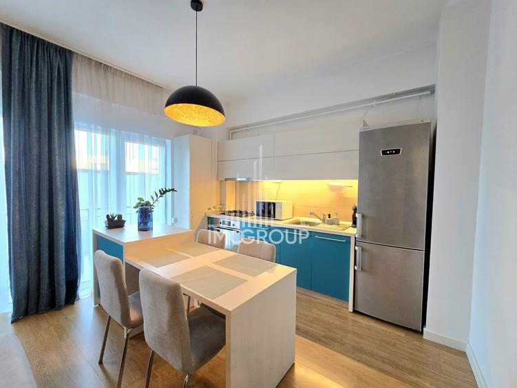 Apartament cu 2 camere semidecomandat, mobilat în Central