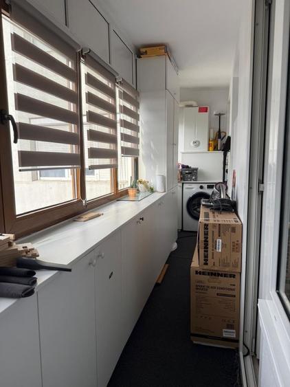 Apartament cu 3 camere decomandat în Cornișa