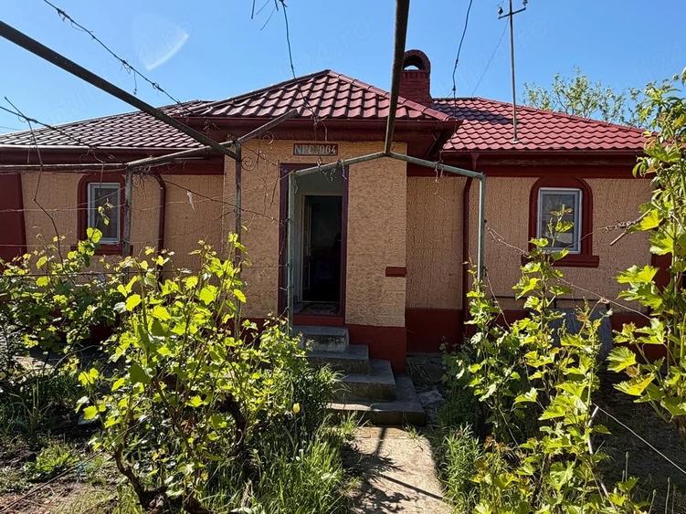 Casă cu 4 camere cu Teren 892 Mp în Grădiștea