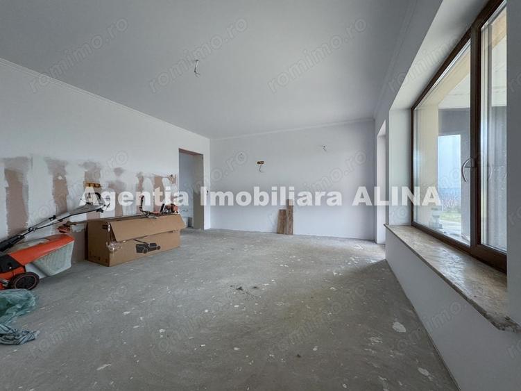 Casă cu 4 camere cu Teren 1586 Mp în Central