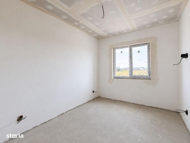 Casă cu 4 camere în Sânpetru