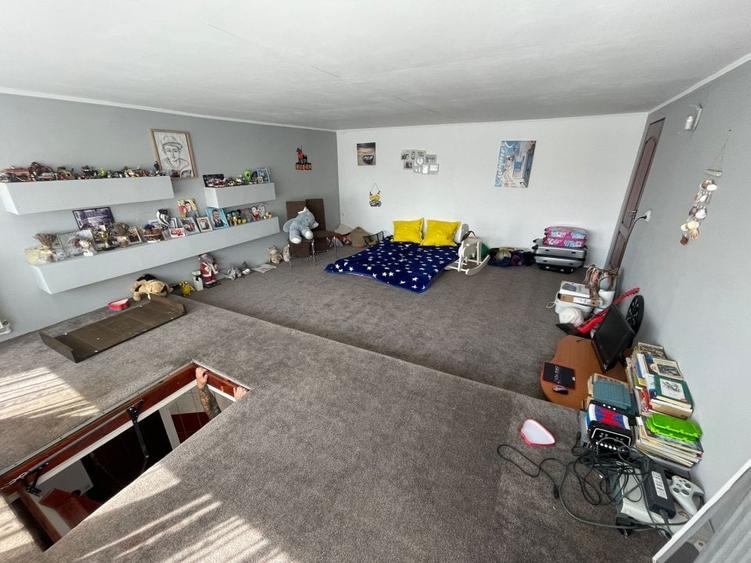 Casă cu 4 camere cu Teren 256 Mp în Chercea