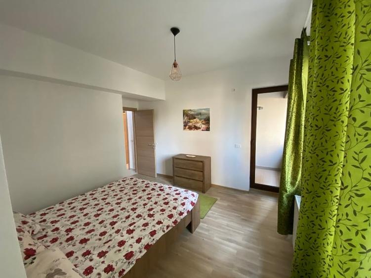 Apartament cu 2 camere decomandat, mobilat în Central